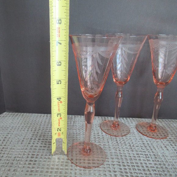 Vintage Crystal Pink Beveled Etched Wine Glasses Set of 4 - 7" Tall - Picture 11 of 14